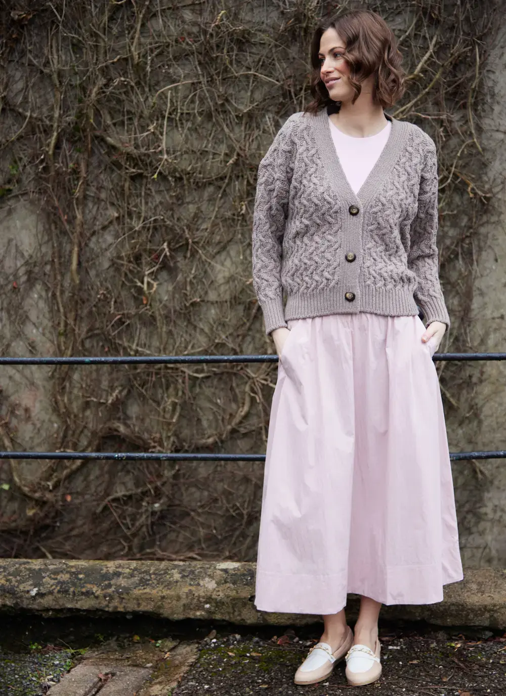 Cashmere Wool Aran Cardigan in Taupe 